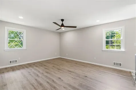 2102 Grandview Street Bowling Green KY 42101