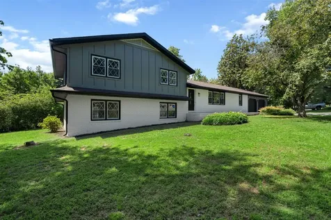 2102 Grandview Street Bowling Green KY 42101
