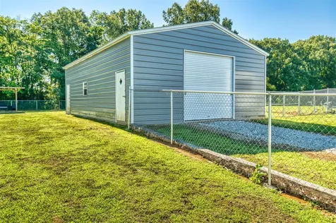 12432 Lewisburg Road Lewisburg KY 42256
