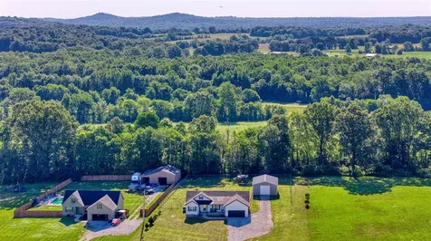 12432 Lewisburg Road Lewisburg KY 42256