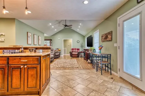 3702 Morgantown Road Russellville KY 42276