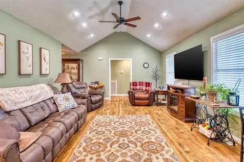 3702 Morgantown Road Russellville KY 42276