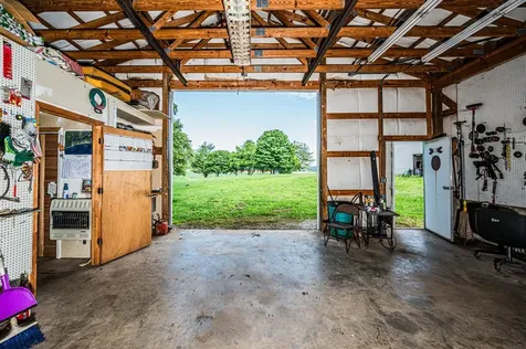 3896 Petros Browning Road Bowling Green KY 42101