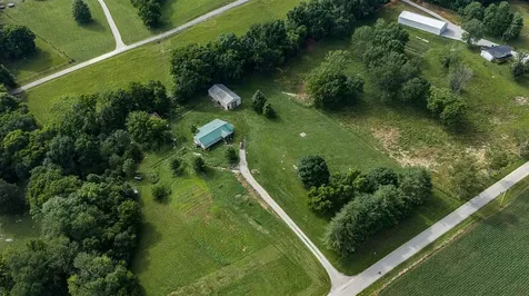 3896 Petros Browning Road Bowling Green KY 42101