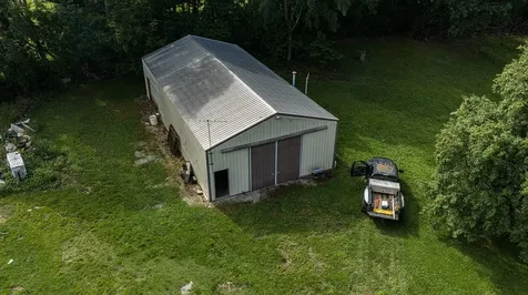 3896 Petros Browning Road Bowling Green KY 42101