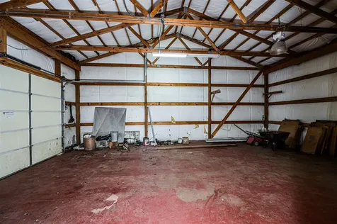 3896 Petros Browning Road Bowling Green KY 42101