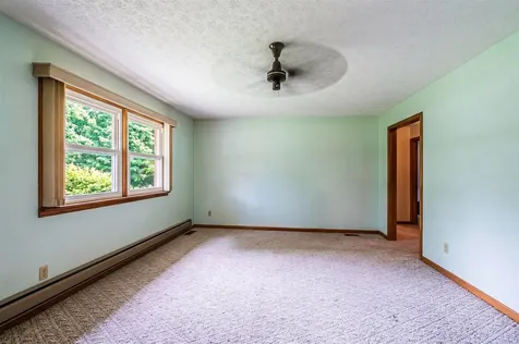 3604 Mount Zion Road Brownsville KY 42210