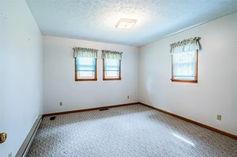 3604 Mount Zion Road Brownsville KY 42210