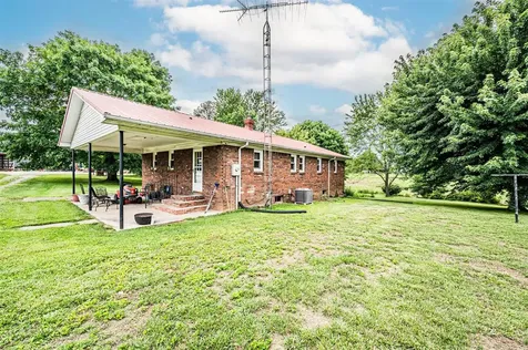 3604 Mount Zion Road Brownsville KY 42210