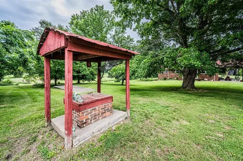 3604 Mount Zion Road Brownsville KY 42210
