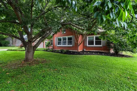 1308 Lehman Avenue Bowling Green KY 42103