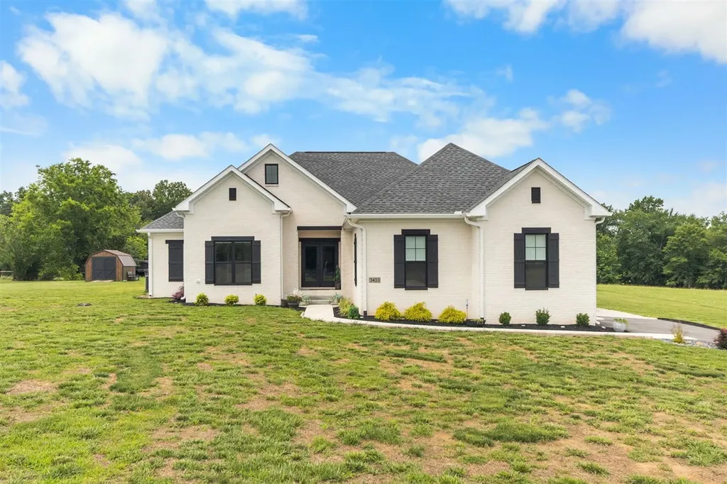 3433 H E Johnson Road Alvaton KY 42122
