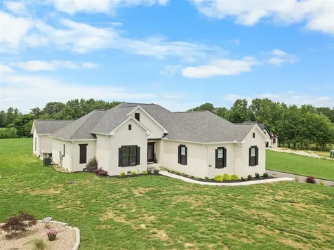 3433 H E Johnson Road Alvaton KY 42122