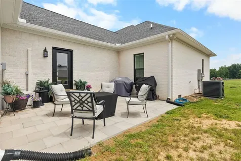 3433 H E Johnson Road Alvaton KY 42122