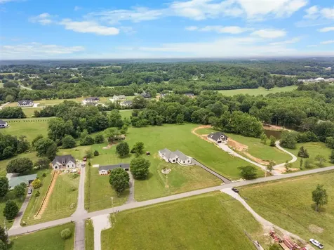3433 H E Johnson Road Alvaton KY 42122