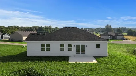 77 Garden Way Smiths Grove KY 42210