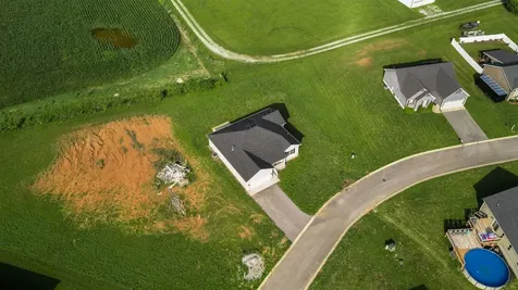 77 Garden Way Smiths Grove KY 42210