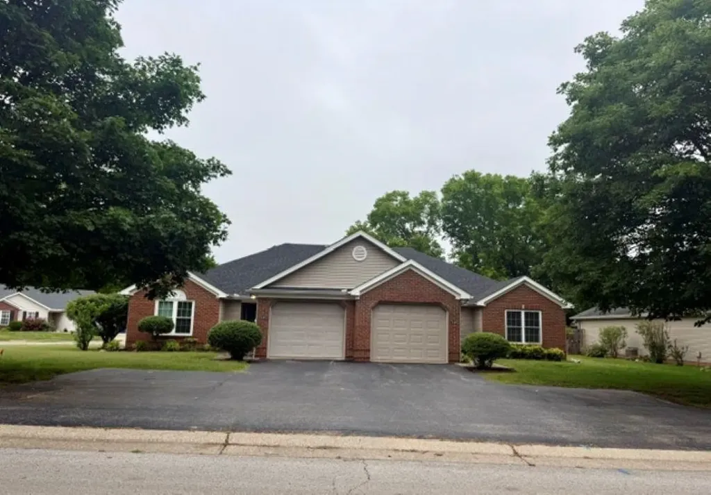 240/246 Lost River Lane Bowling Green KY 42104