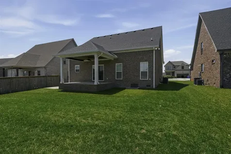 462 Shaker Mill Bend Road Bowling Green KY 42103