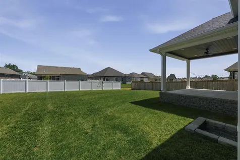 462 Shaker Mill Bend Road Bowling Green KY 42103