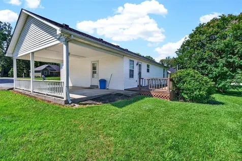 90 Ayers Lane Scottsville KY 42164