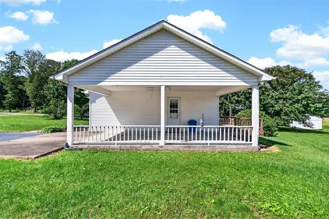 90 Ayers Lane Scottsville KY 42164