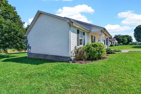 90 Ayers Lane Scottsville KY 42164