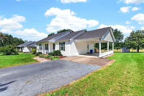 90 Ayers Lane Scottsville KY 42164