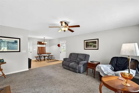 90 Ayers Lane Scottsville KY 42164