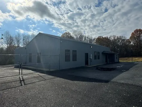 60 Lambert Road Scottsville KY 42164