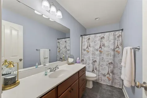 2748 Pointe Court Bowling Green KY 42104