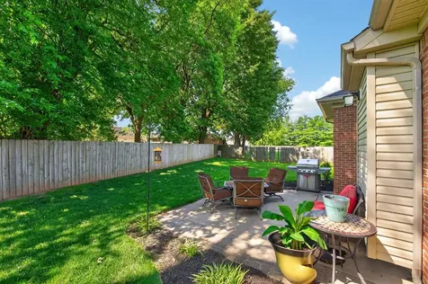 2748 Pointe Court Bowling Green KY 42104