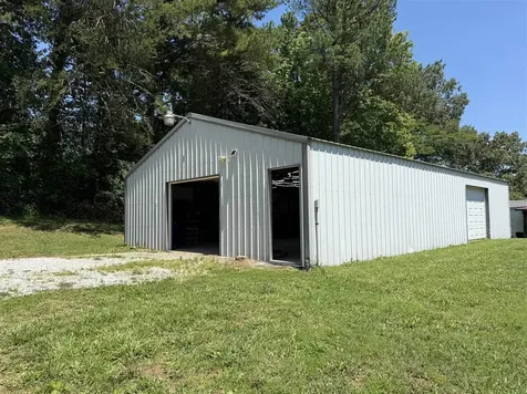 4566 Rochester Road Morgantown KY 42261