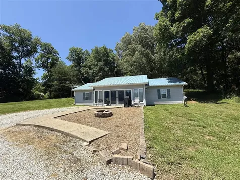 4566 Rochester Road Morgantown KY 42261