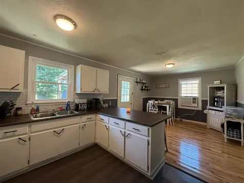 107 Sycamore Street Morgantown KY 42261