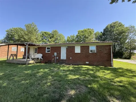 107 Sycamore Street Morgantown KY 42261