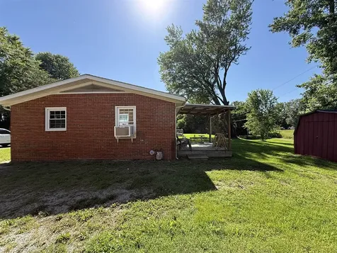 107 Sycamore Street Morgantown KY 42261