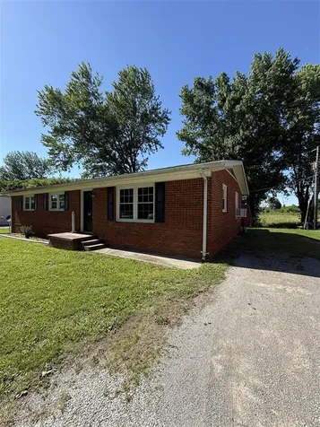 107 Sycamore Street Morgantown KY 42261
