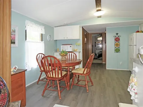 439 Lakeshore Drive Mammoth Cave KY 42259