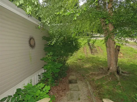 439 Lakeshore Drive Mammoth Cave KY 42259