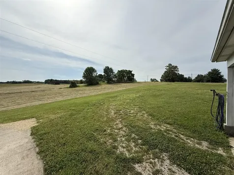 120 Center Point Loop Munfordville KY 42765