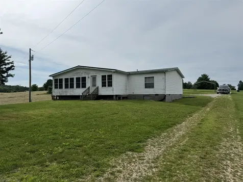 120 Center Point Loop Munfordville KY 42765