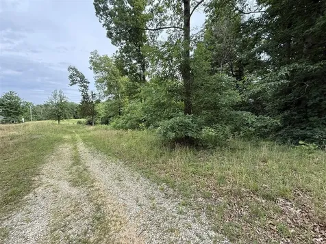 120 Center Point Loop Munfordville KY 42765