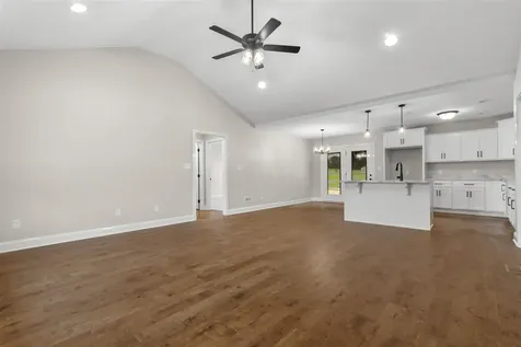 79 Courtlynn Drive Smiths Grove KY 42171