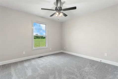 79 Courtlynn Drive Smiths Grove KY 42171