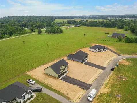 79 Courtlynn Drive Smiths Grove KY 42171