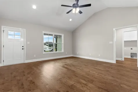 79 Courtlynn Drive Smiths Grove KY 42171