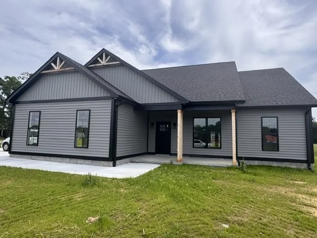 397 Dalton Way Smiths Grove KY 42171