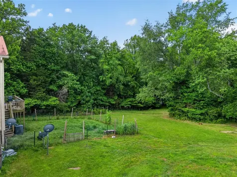 1989 Sportsman Lake Road Franklin KY 42134