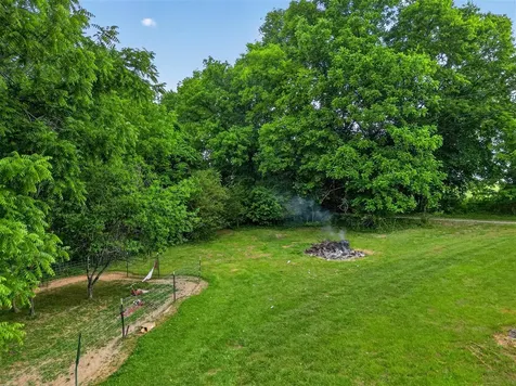 1989 Sportsman Lake Road Franklin KY 42134